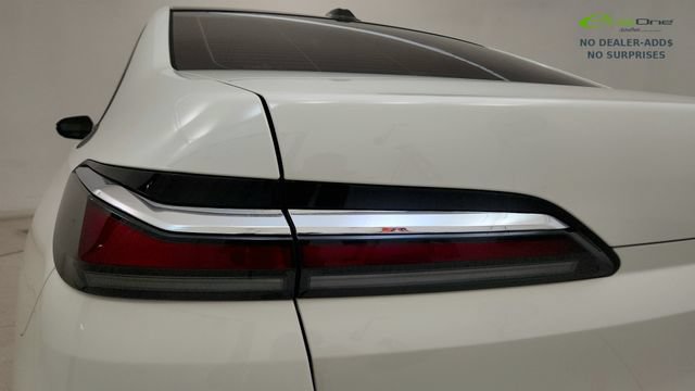 Used 2026 BMW 740i RWD image 25