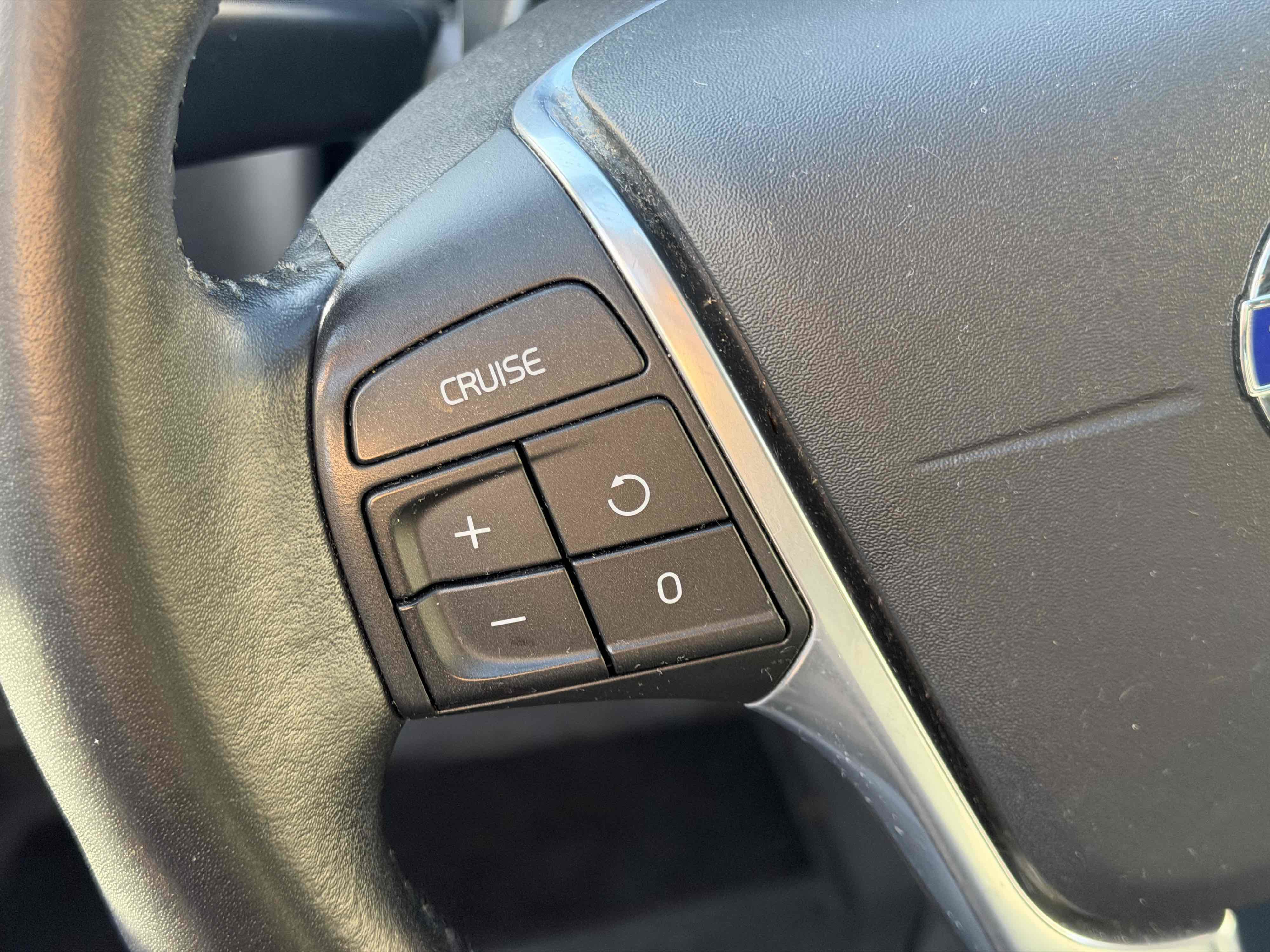 Used 2016 Volvo XC60 T6 FWD image 19