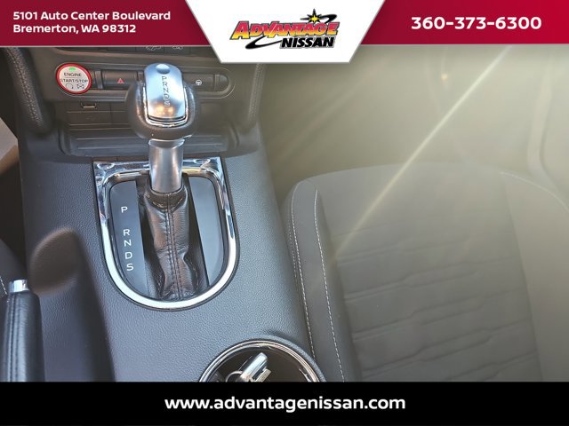 Used 2017 Ford Mustang Coupe image 16