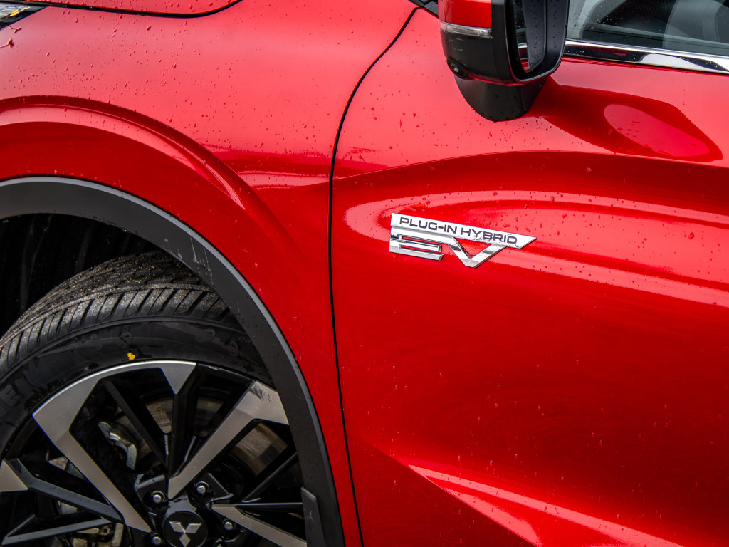 Used 2024 Mitsubishi Outlander SEL image 9