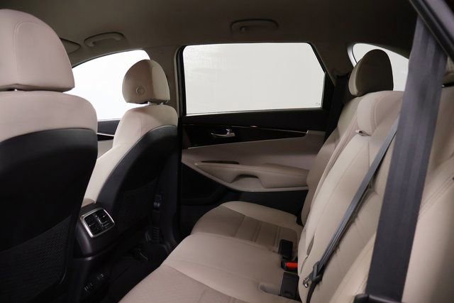 Used 2018 Kia Sorento LX image 29