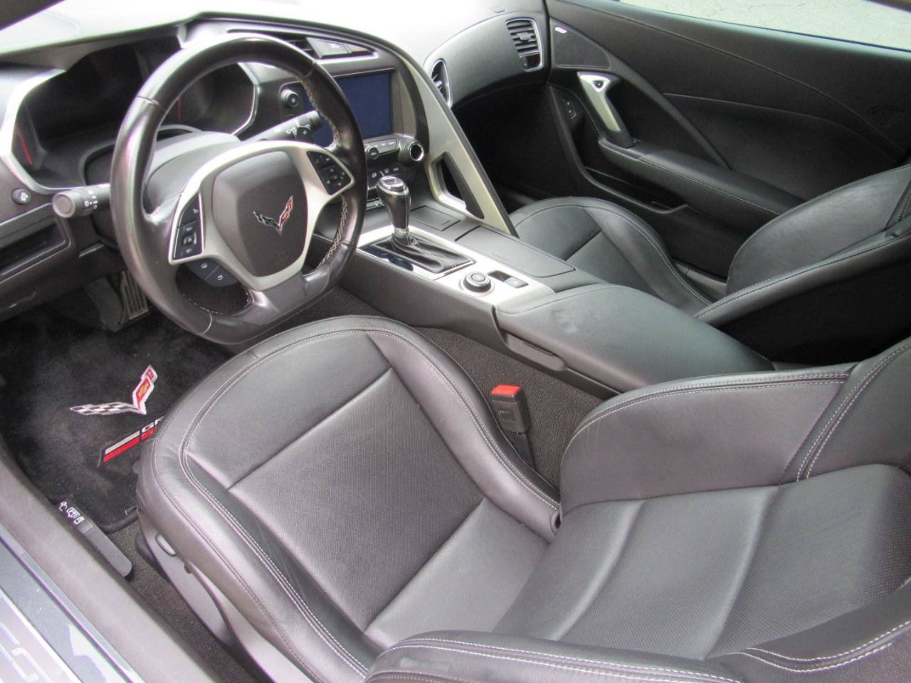 Used 2018 Chevrolet Corvette Grand Sport RWD image 5