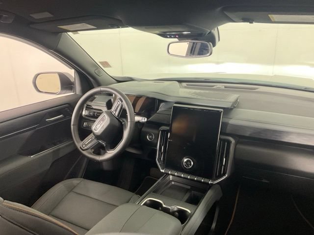 Used 2025 GMC Acadia AT4 AWD/4WD image 30