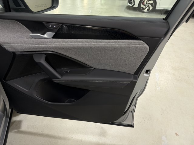 Certified 2025 Volkswagen Tiguan S AWD/4WD image 38