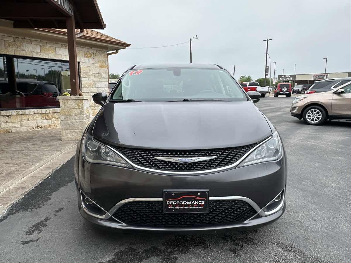 Used 2019 Chrysler Pacifica Touring Plus FWD image 5
