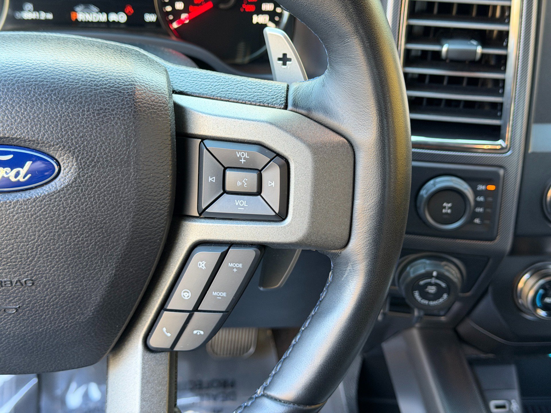 Used 2019 Ford F150 Raptor w/ Equipment Group 802A Luxury AWD/4WD image 42