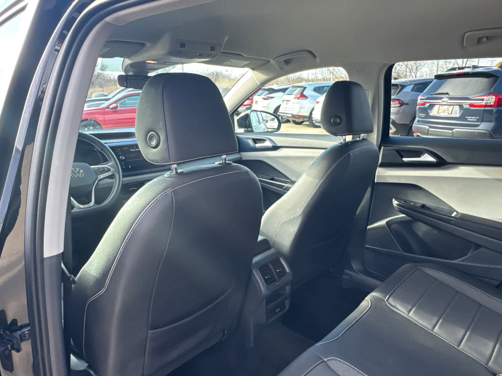 Used 2023 Volkswagen Taos SE image 13