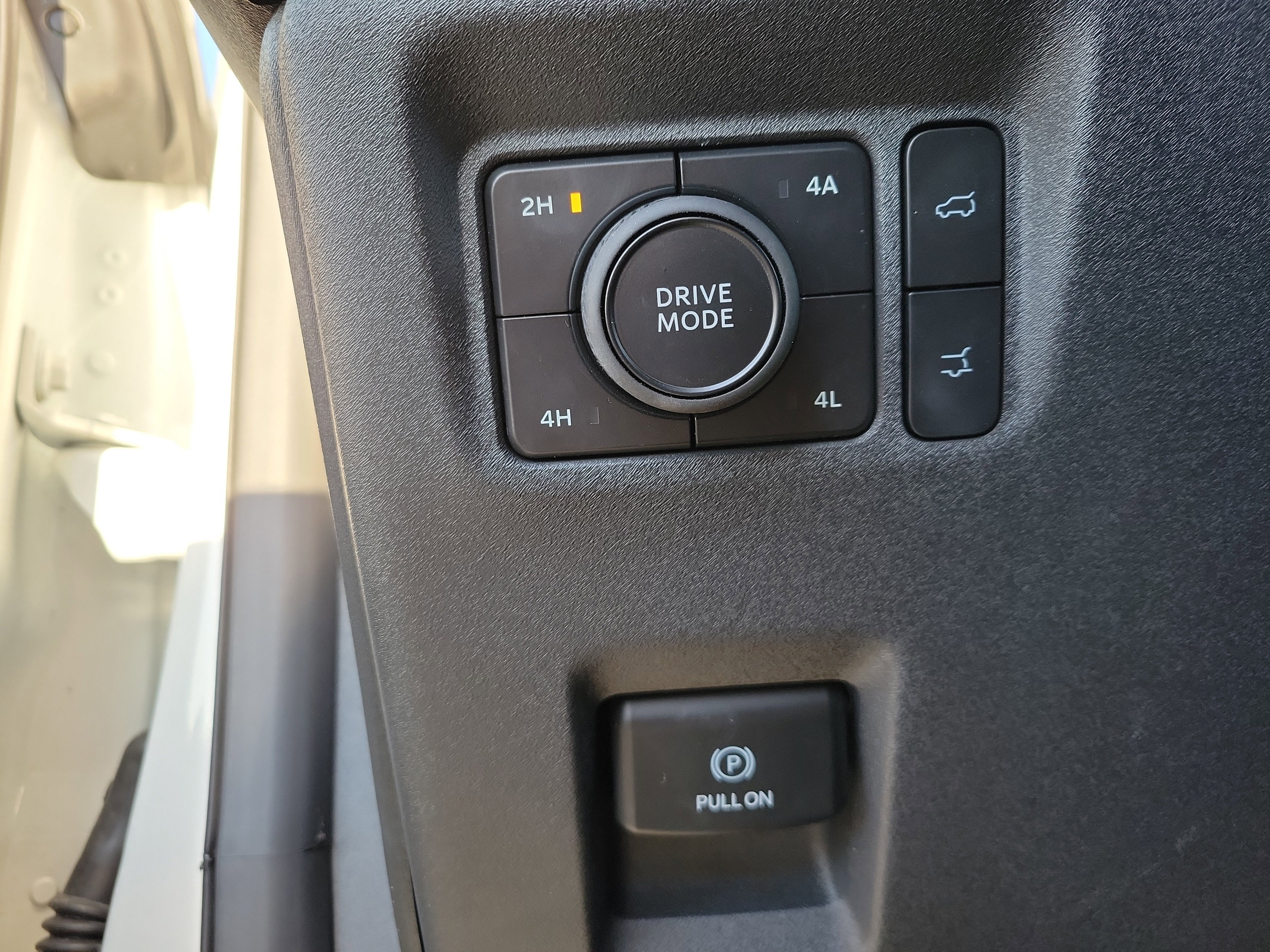 Used 2025 Ford Expedition Platinum w/ Driver's Package image 31