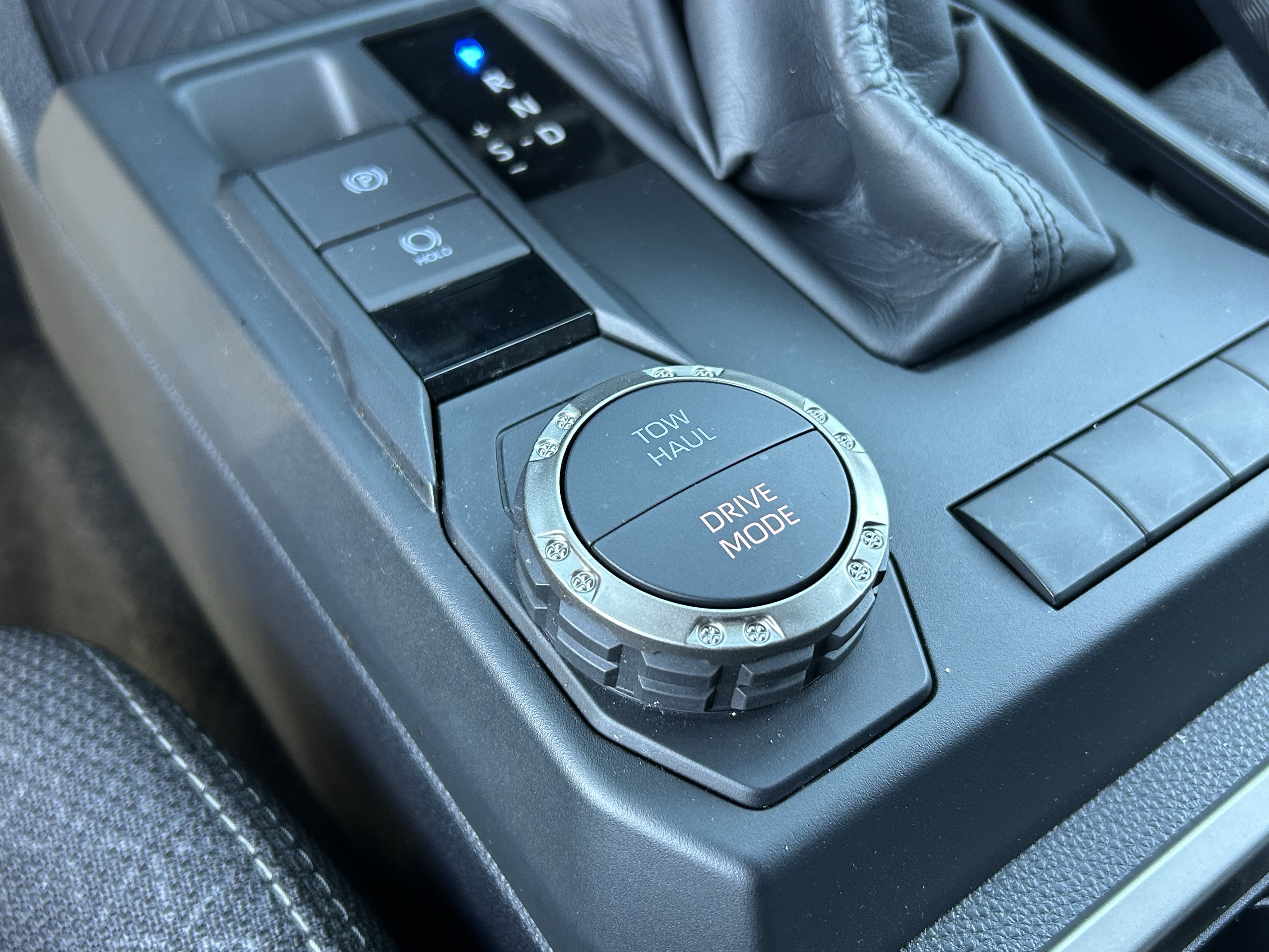 Certified 2026 Toyota 4Runner SR5 RWD image 25