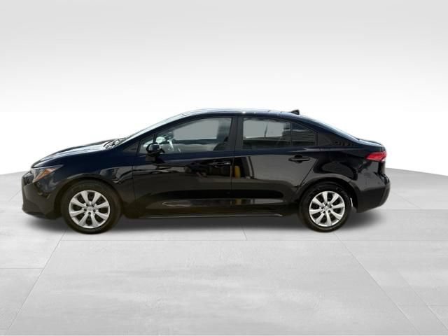 Used 2024 Toyota Corolla LE FWD image 12