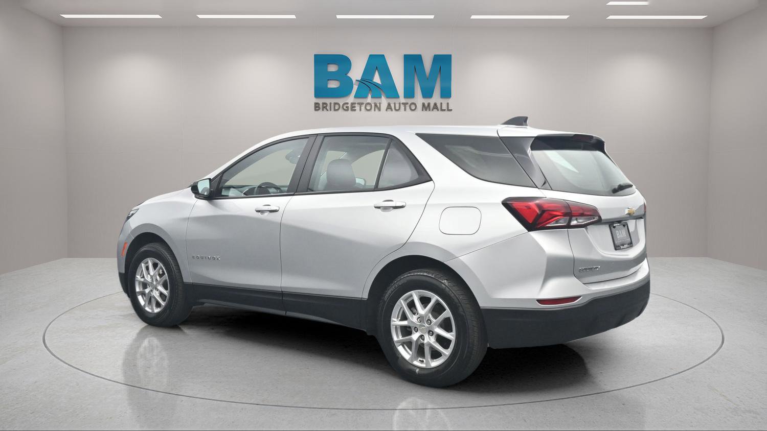 Used 2022 Chevrolet Equinox LS image 10