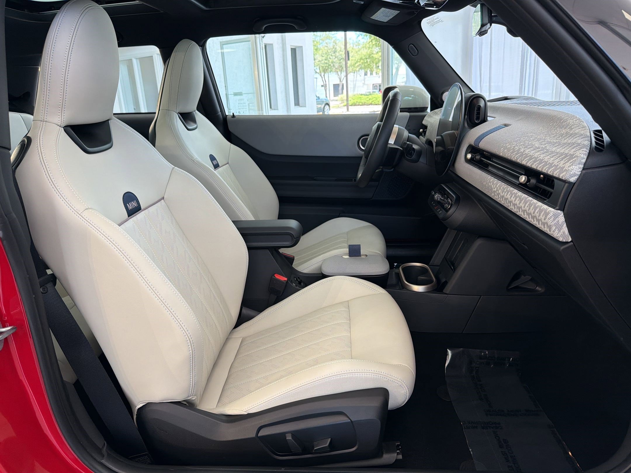 Certified 2025 MINI Cooper S FWD image 30
