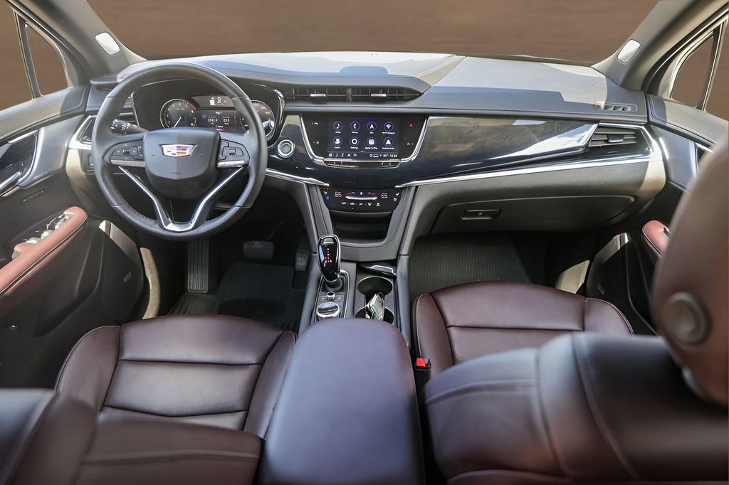 Certified 2024 Cadillac XT6 Premium Luxury w/ LPO, Floor Liner Package image 29