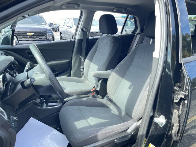 Certified 2019 Chevrolet Trax LS w/ Tint and Cruise Package FWD image 17