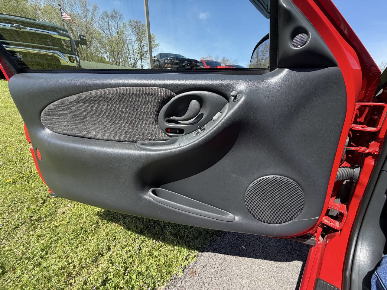 Used 1996 Pontiac Grand Am SE FWD image 35