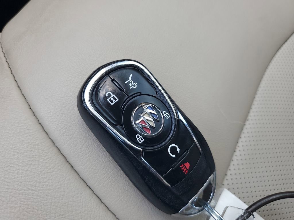 Used 2020 Buick Enclave Essence w/ Sound and Sites Package image 30
