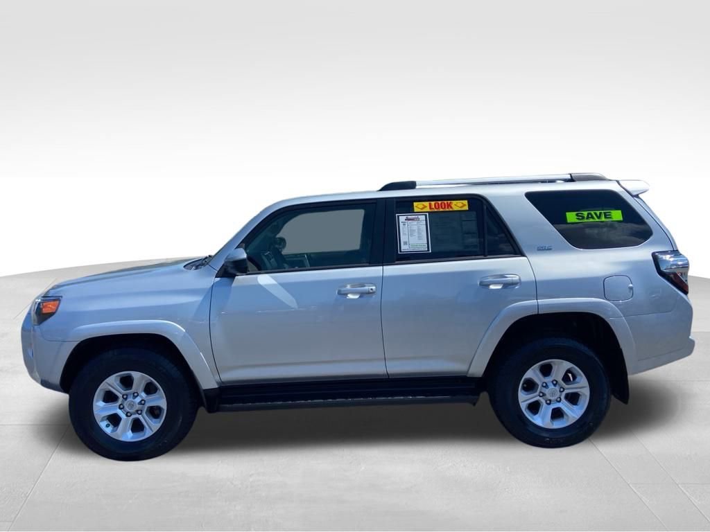 Used 2024 Toyota 4Runner SR5 image 30