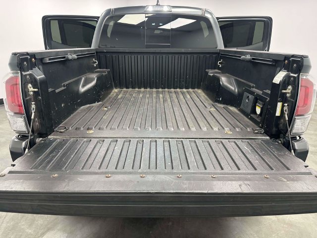 Used 2020 Toyota Tacoma TRD Sport AWD/4WD image 21