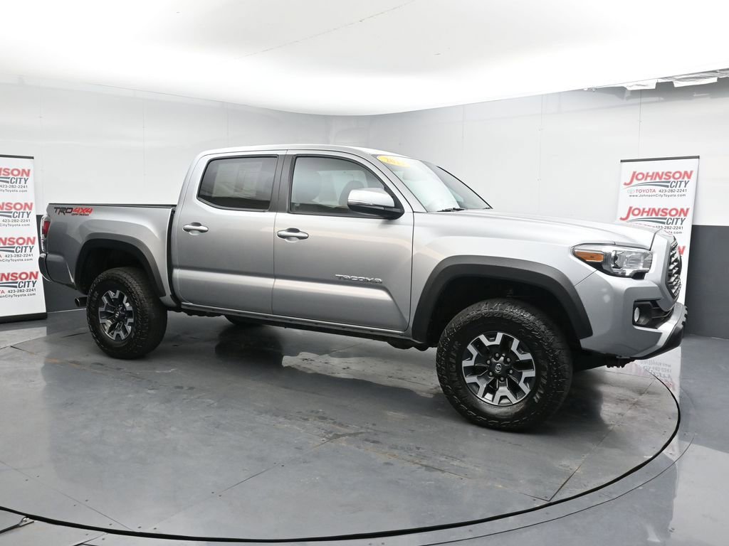 Used 2023 Toyota Tacoma TRD Off-Road image 2