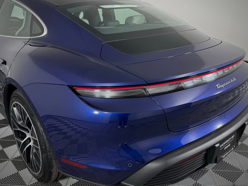Certified 2022 Porsche Taycan 4S image 12