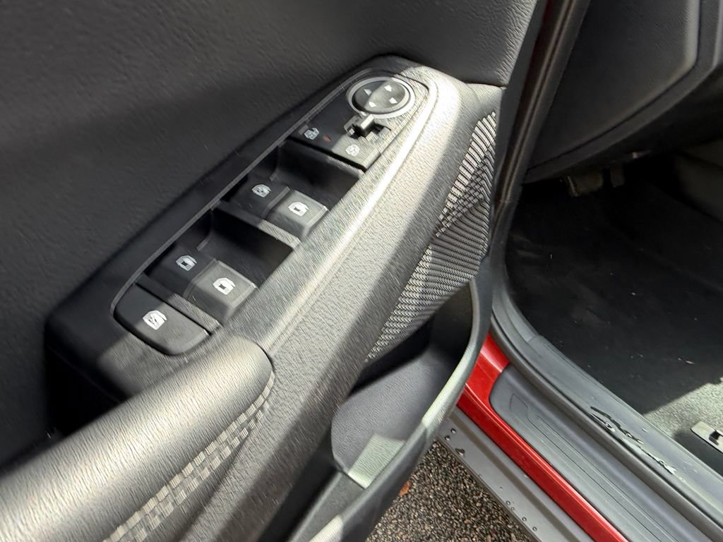 Used 2025 Kia Seltos S FWD image 18
