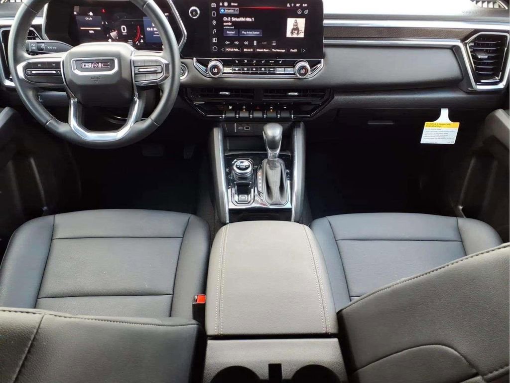 Used 2024 GMC Canyon Elevation w/ Elevation Premium Package image 11