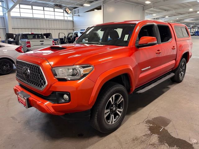 Used 2018 Toyota Tacoma TRD Sport w/ Technology Package image 7