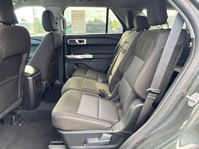 Used 2024 Ford Explorer XLT AWD/4WD image 11
