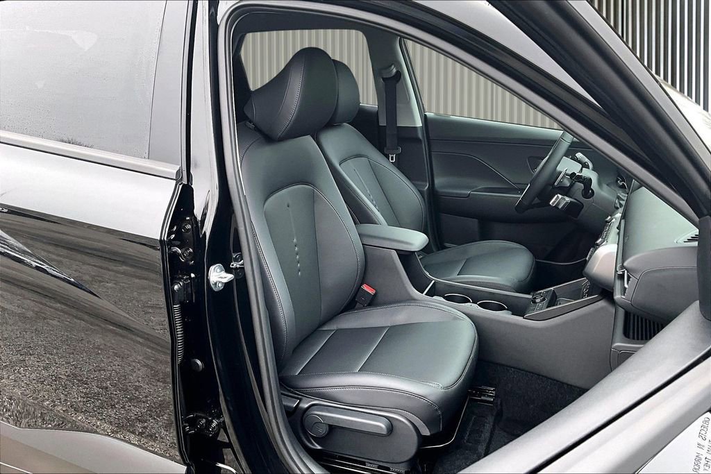 New 2026 Hyundai Kona SEL Premium image 9