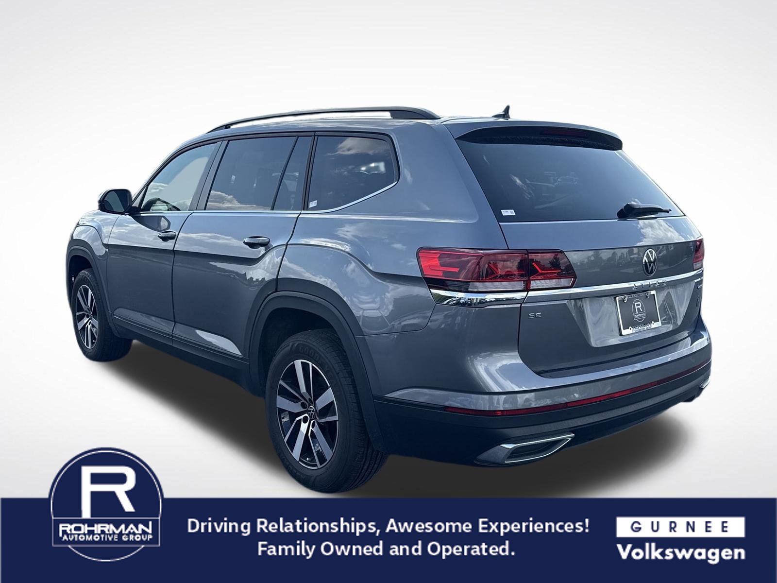 Used 2023 Volkswagen Atlas SE AWD/4WD image 7