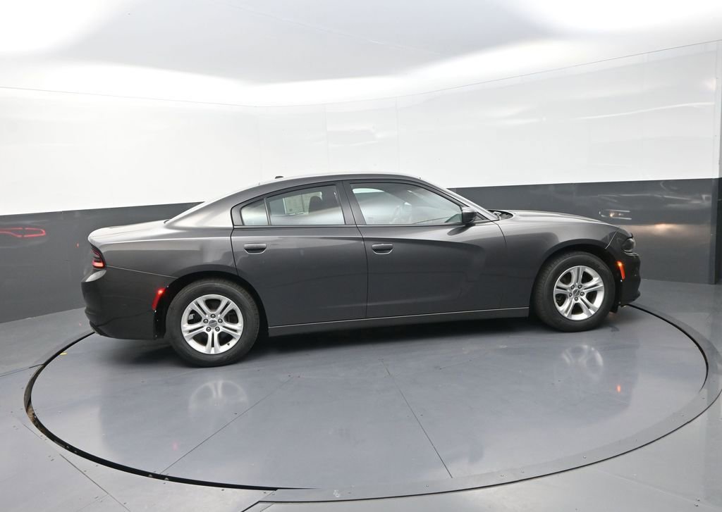 Used 2020 Dodge Charger SXT image 12