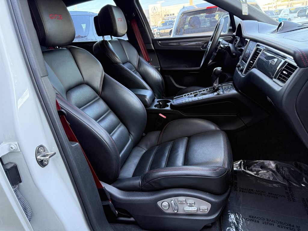 Used 2018 Porsche Macan GTS image 20