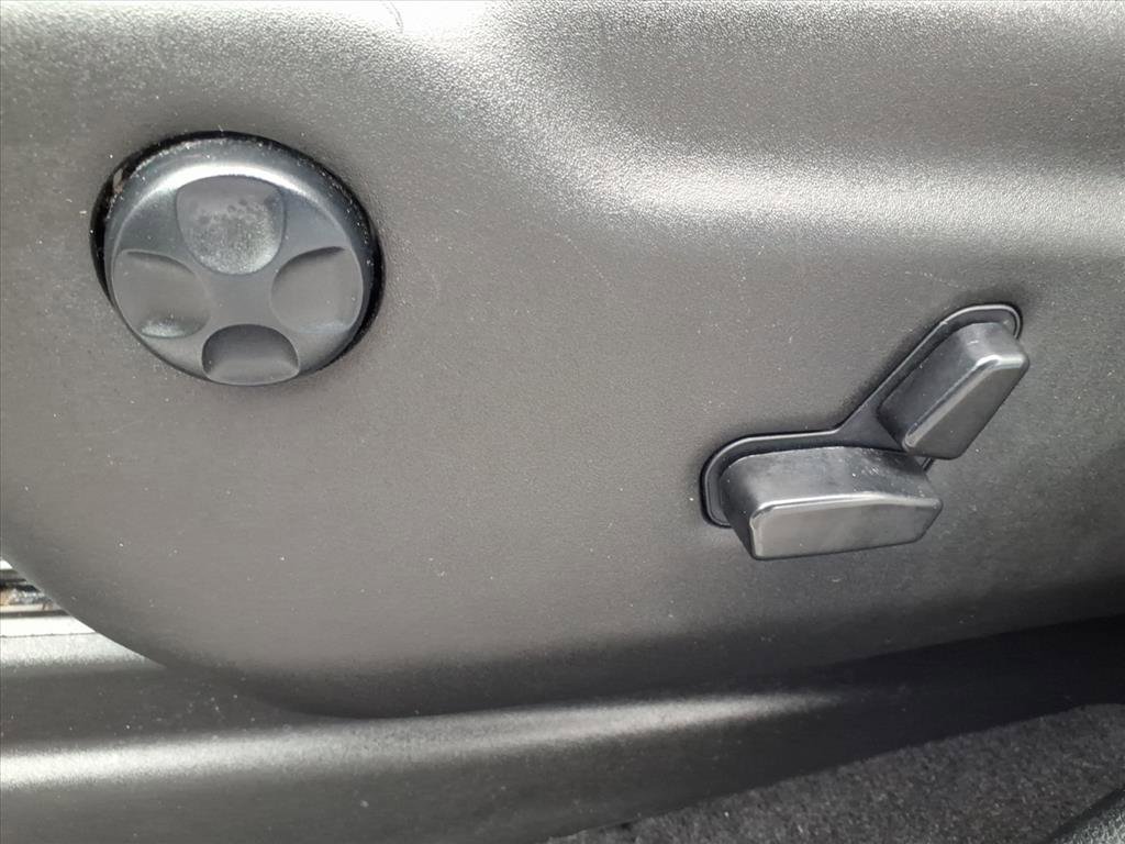 Used 2023 Dodge Durango GT image 29