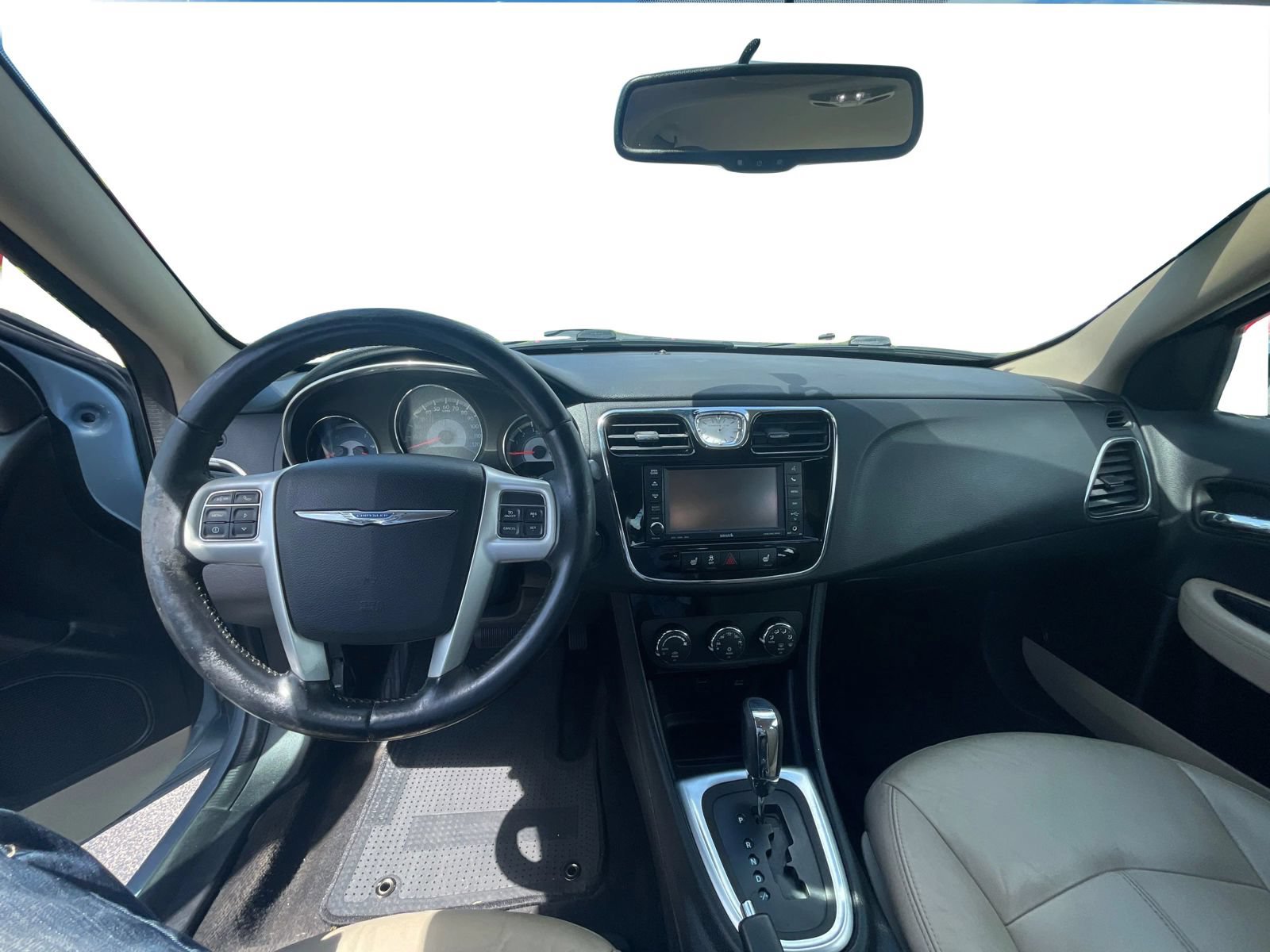 Used 2012 Chrysler 200 Limited FWD image 13
