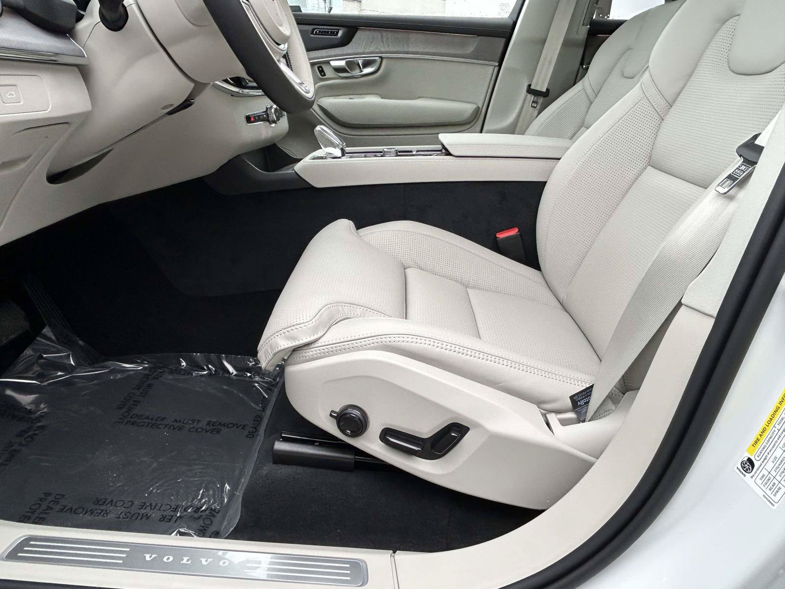 New 2026 Volvo XC90 B6 Ultra w/ Protection Package AWD/4WD image 20