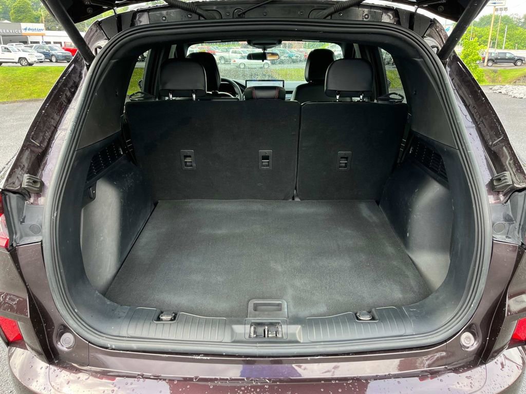 Used 2023 Ford Escape ST-Line w/ Tech Pack #1 image 17