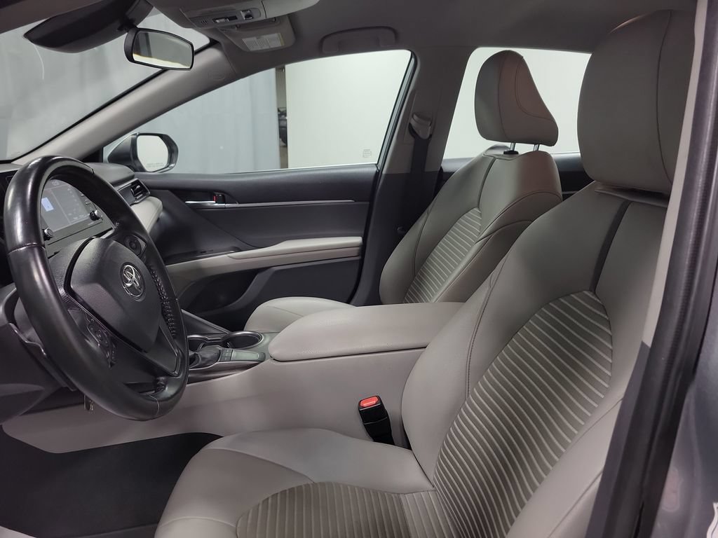 Used 2022 Toyota Camry SE FWD image 15