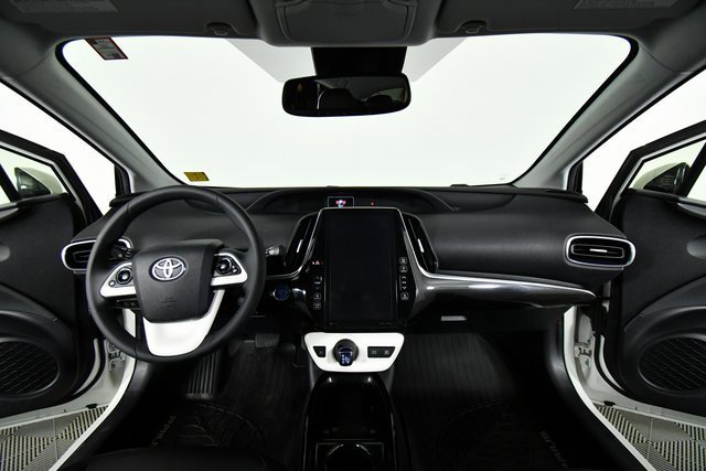 Used 2018 Toyota Prius Four Touring image 18