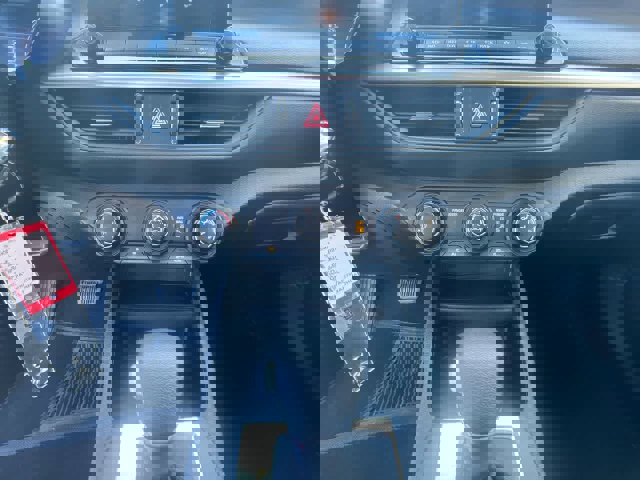 Used 2024 Kia Forte LXS image 19