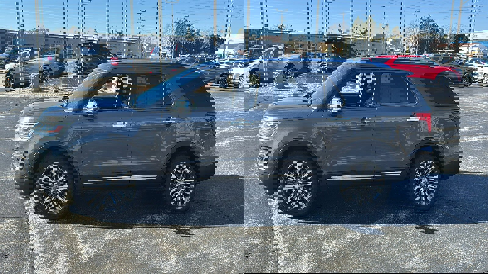 Used 2017 Ford Explorer Platinum image 5