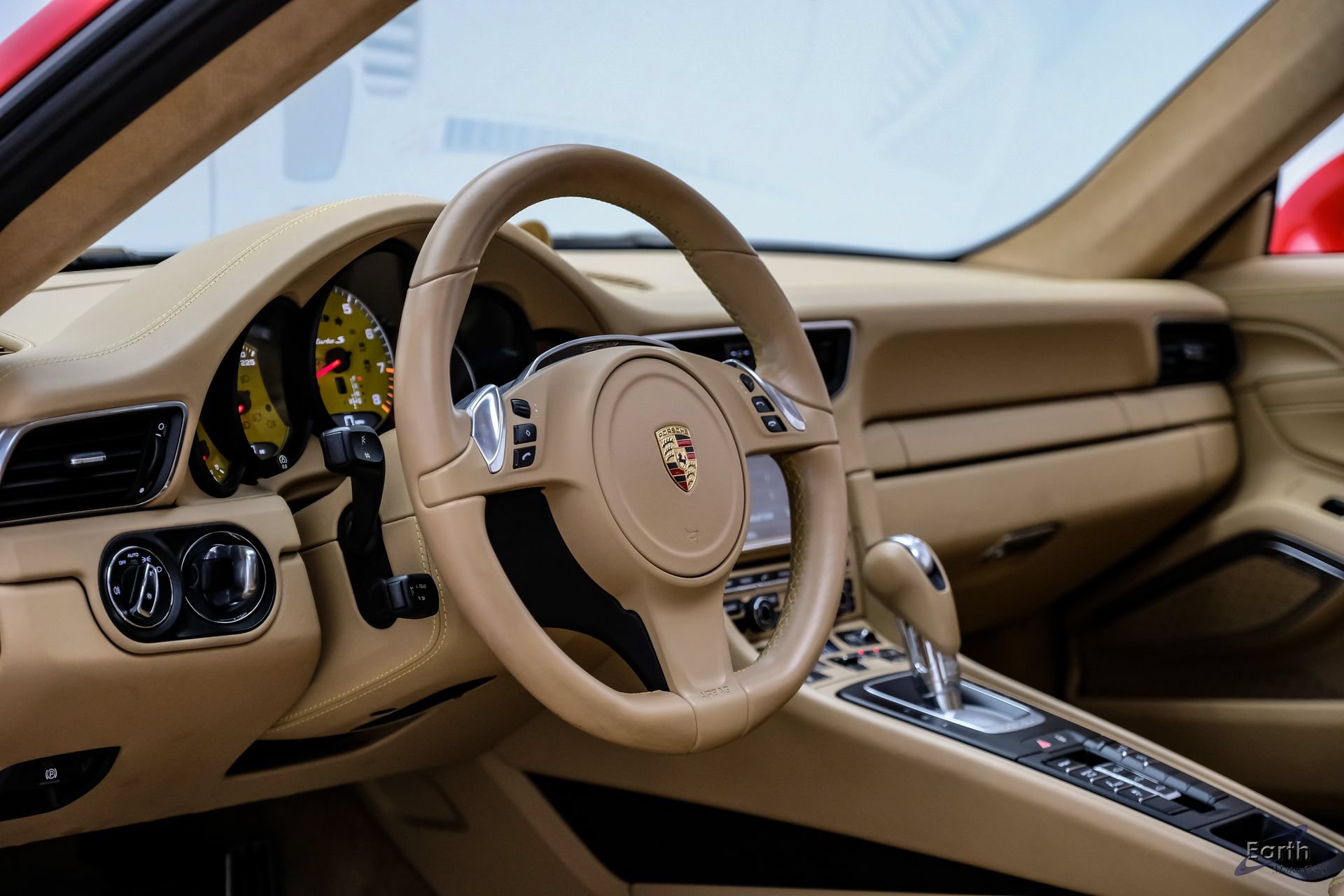 Used 2014 Porsche 911 Turbo S AWD/4WD image 49