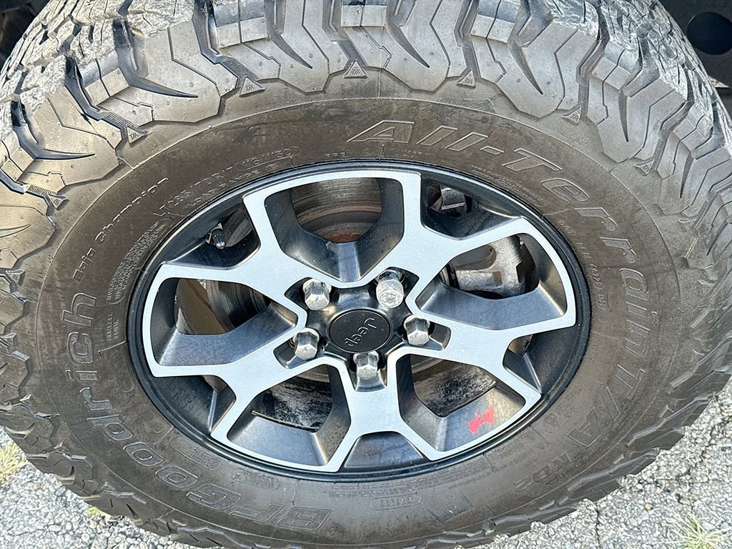 Used 2021 Jeep Wrangler Unlimited Rubicon w/ Dual Top Group image 16