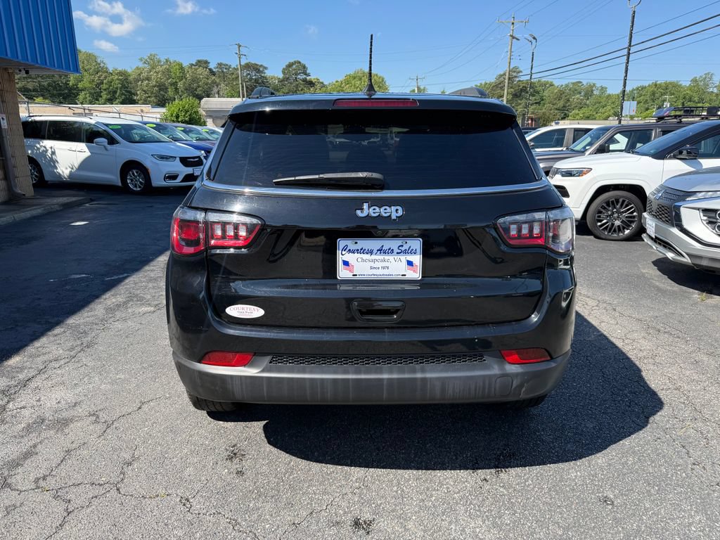 Used 2021 Jeep Compass Latitude FWD image 8