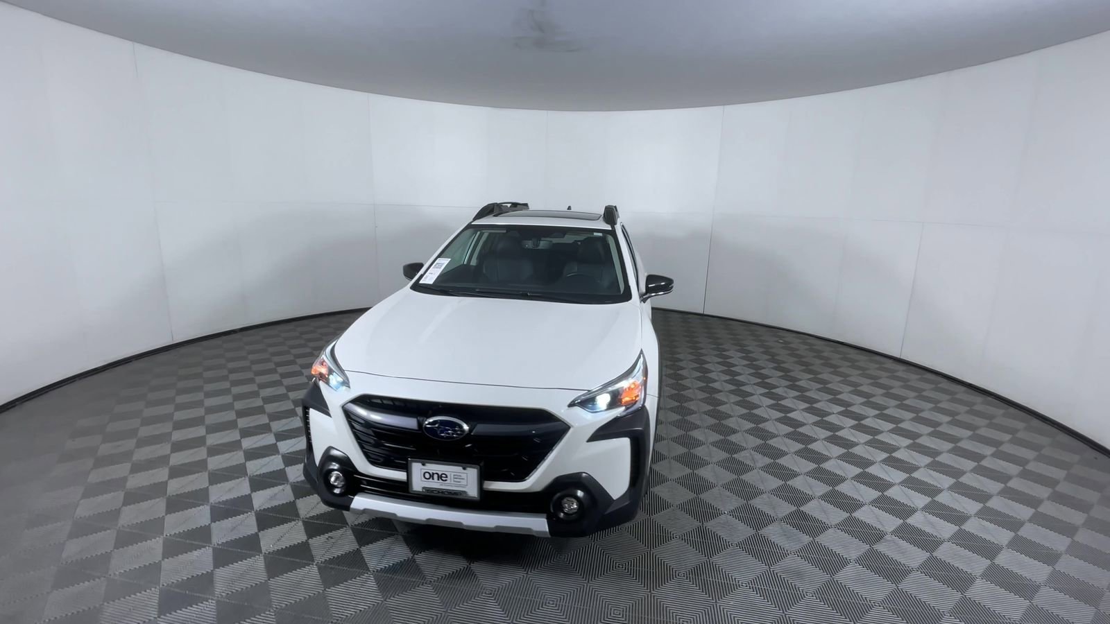 Used 2024 Subaru Outback Limited AWD/4WD image 3