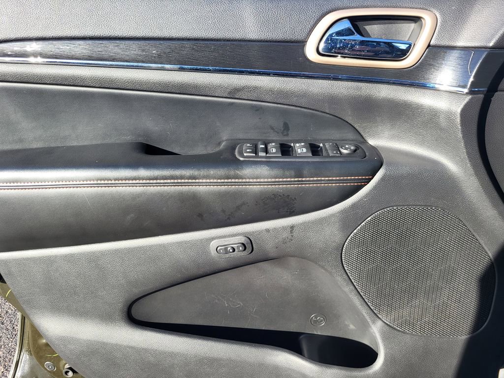 Used 2017 Jeep Grand Cherokee Limited 75th Anniversary image 28