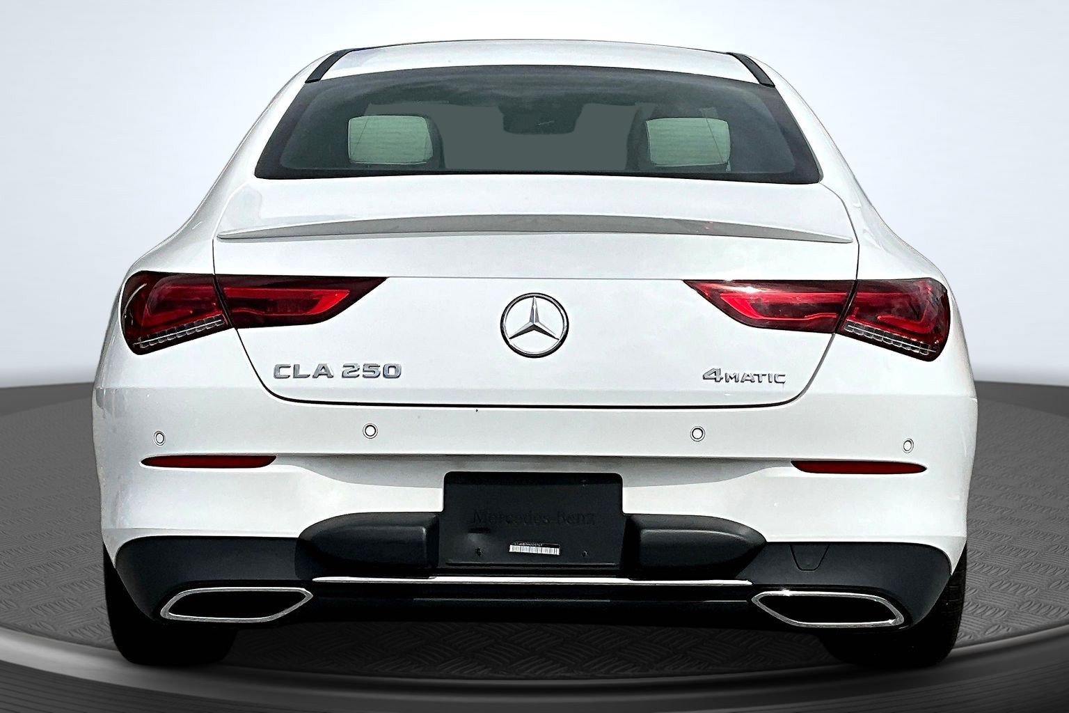 Used 2023 Mercedes-Benz CLA 250 4MATIC w/ Premium Package image 4