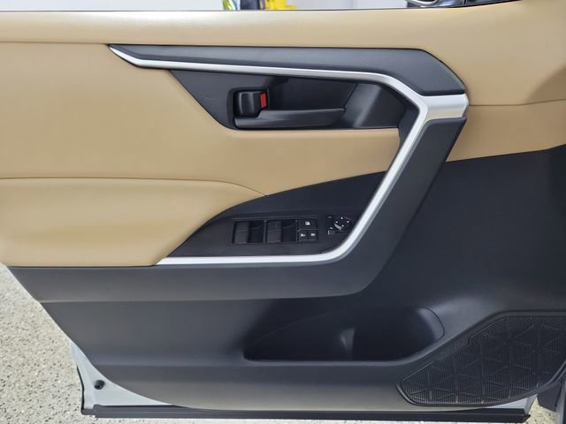 Used 2024 Toyota RAV4 LE image 21