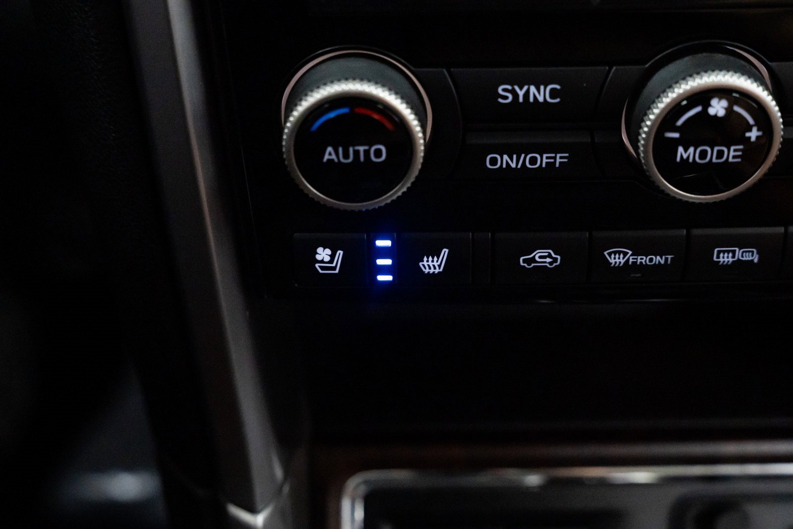 Used 2022 Subaru Ascent Touring image 14