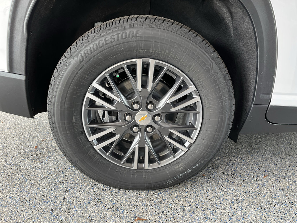 New 2026 Chevrolet Traverse LT FWD image 33