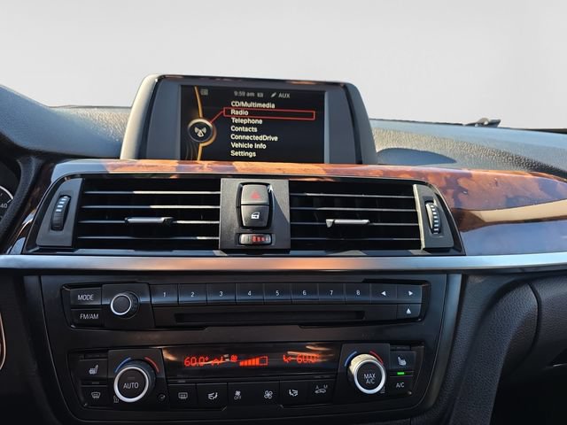 Used 2014 BMW 328i xDrive Sedan AWD/4WD image 15